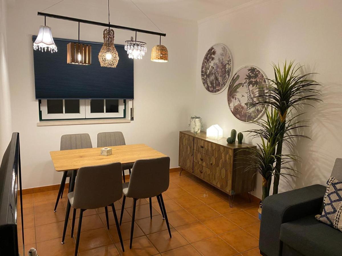 Country Town Apartment Almeirim Eksteriør bilde